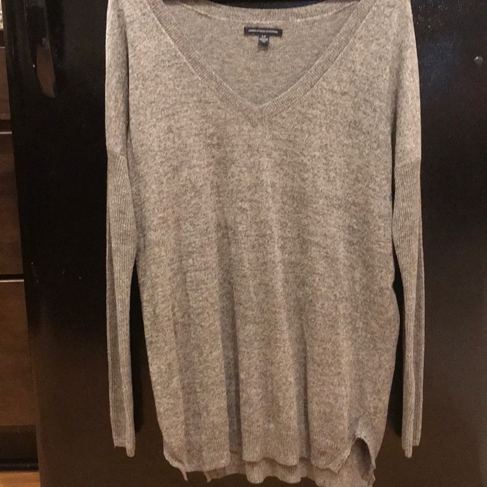 Slouchy American Eagle lightweight sweater